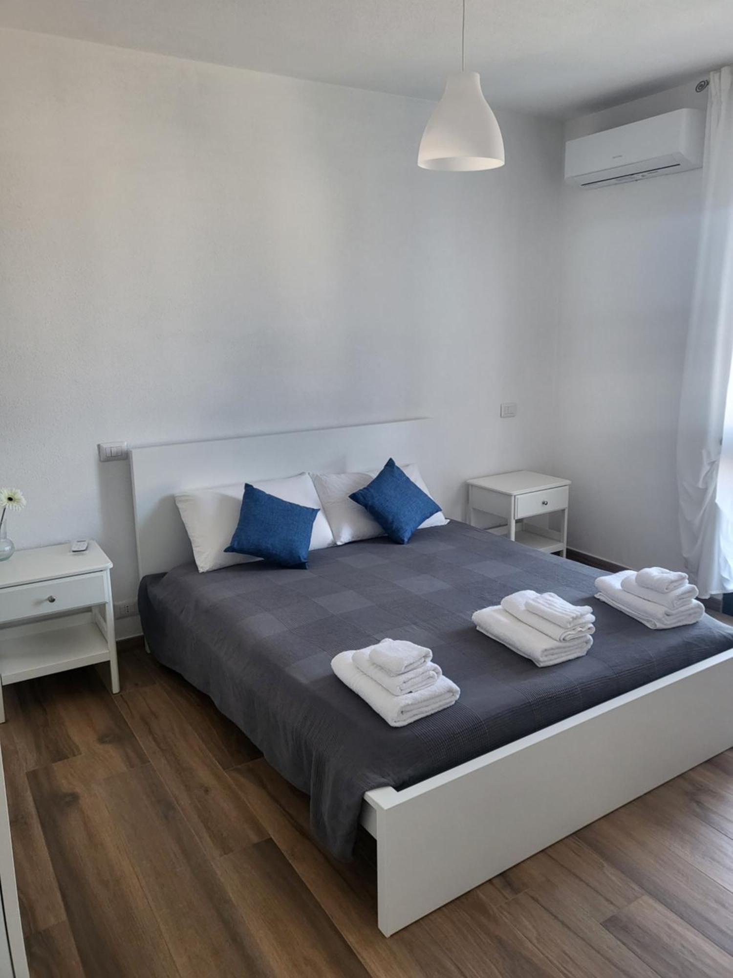 Villa Paule Mare à La Caletta Extérieur photo